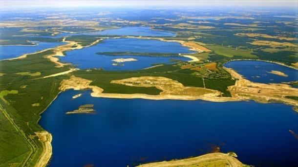 Grosszuegige Ferienwohnung Am Waldesrand Im Seenland Lauta エクステリア 写真