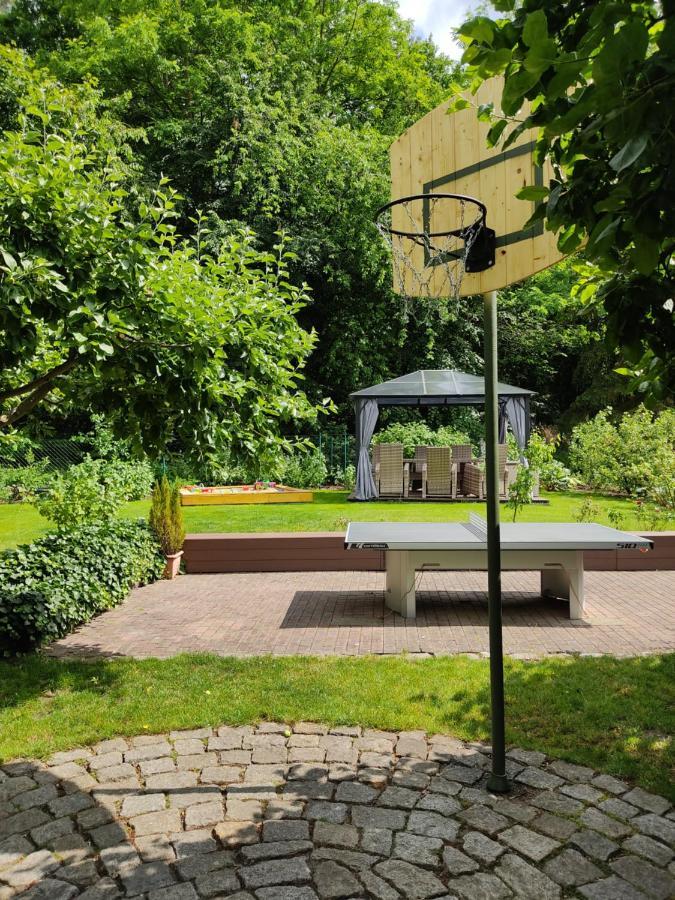 Grosszuegige Ferienwohnung Am Waldesrand Im Seenland Lauta エクステリア 写真